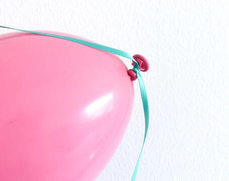 DIY Make Your Own Mini Balloon Bunting!