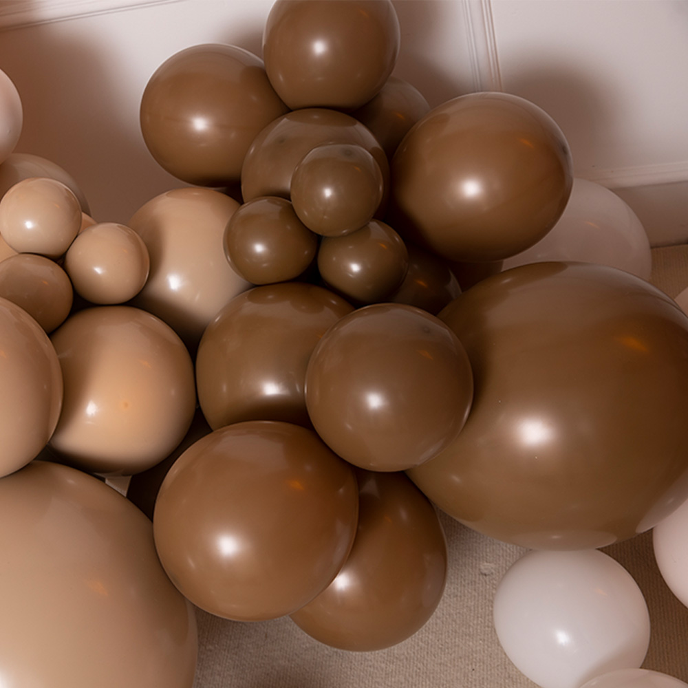 Retro brown blush balloon garland