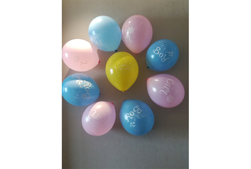 Its a boy girl balloon